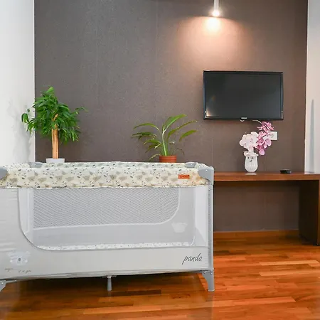 Hotel City5 & By Lsa - Free Parking