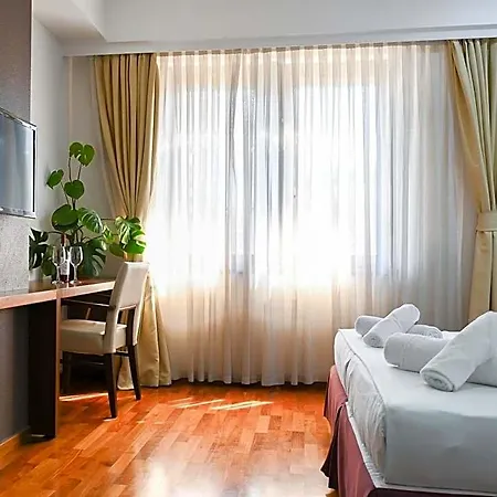 Hotel City5 & By Lsa 3*