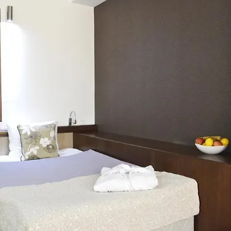 Hotel City5 & By Lsa - Free Parking 3*