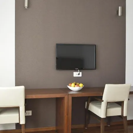 Hotel City5 & By Lsa - Free Parking 3*