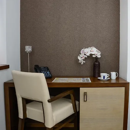 Hotel City5 & By Lsa