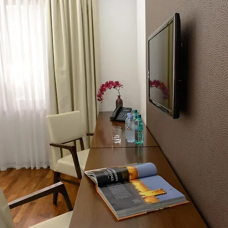 City5 & By Lsa - Free Parking Hotel