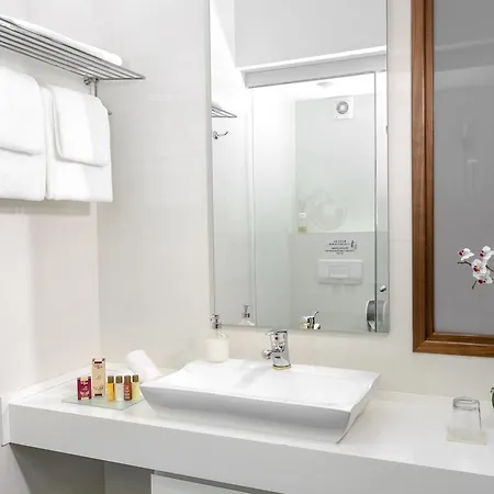 City5 & By Lsa 3* Skopie