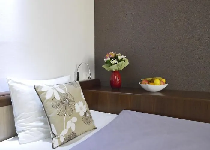 Hotel City5 & By Lsa Skopje