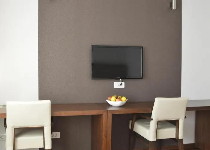 Hotel City5 & By Lsa 3*